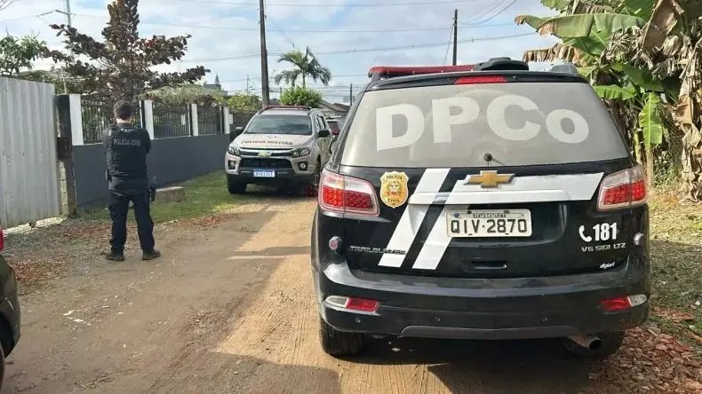 Integrante de organização criminosa invade escola e é preso pela polícia