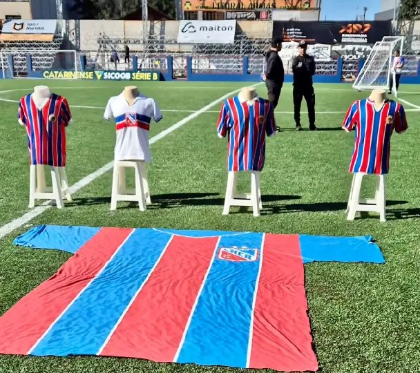 Estádio Augusto Bauer é reinaugurado em cerimônia na manhã deste sábado 