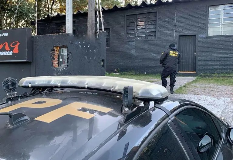Polícia Federal cumpre mandado em Brusque na Operação Looping