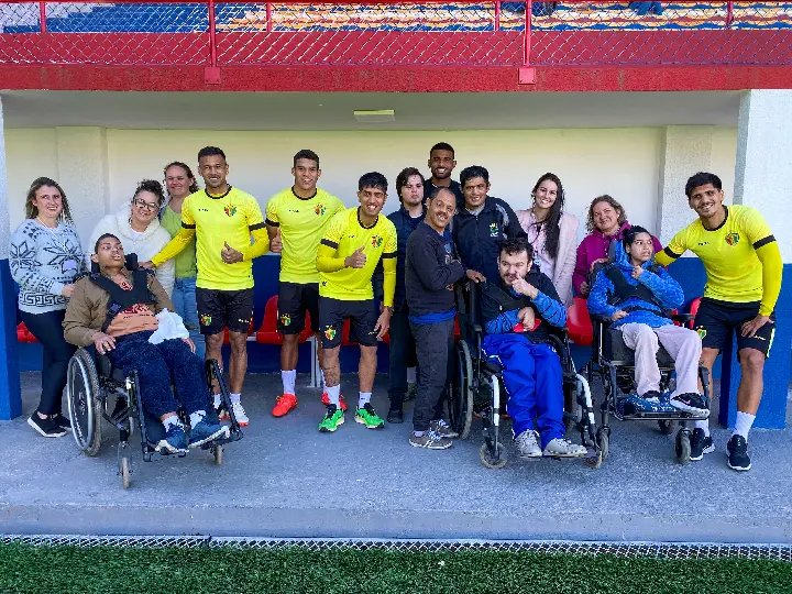 Quadricolor recebe alunos para visita especial no Augusto Bauer