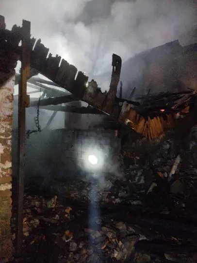Fogo toma conta de edificação em São João batista