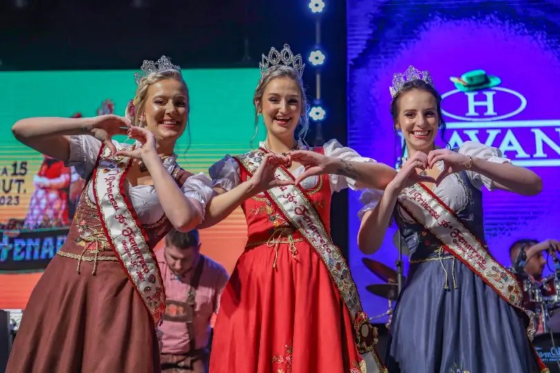 Inscrições abertas para o concurso de realeza adulta da Fenarreco