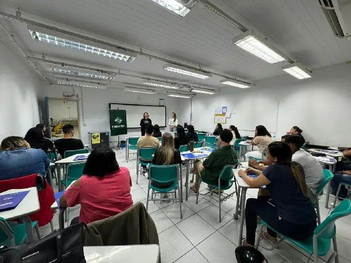 Iniciada a sexta turma do Curso Gratuito de Costura Industrial do SINDIVEST