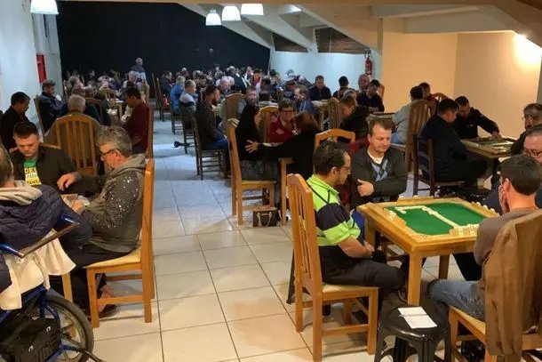 Dominó e sinuca nos jogos comunitários iniciam hoje