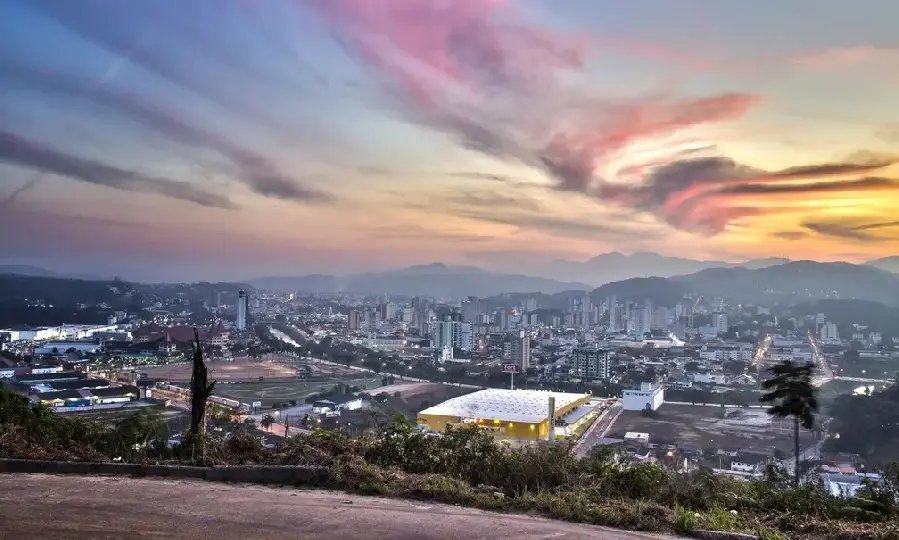 Brusque chega a 151.949 habitantes, com crescimento de 7,47%