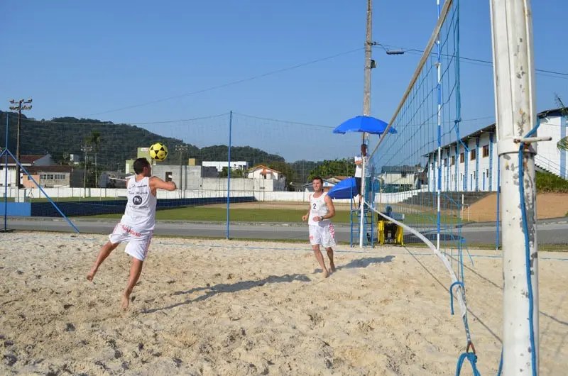 Primeira rodada do Futevôlei nos Comunitários ocorre nesta quinta-feira