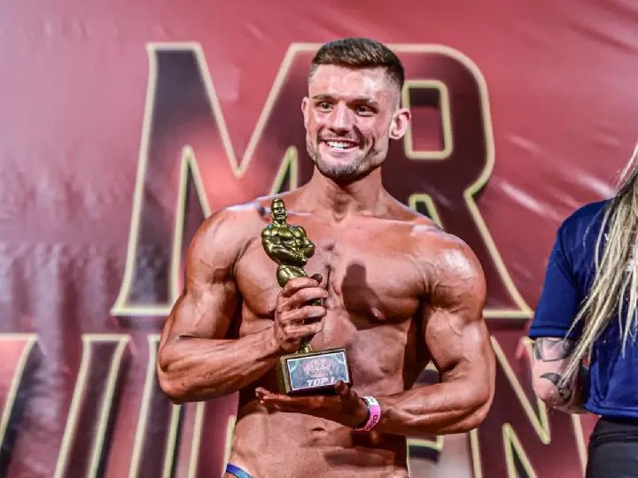 Fisiculturista de 19 anos morre após parada cardiorrespiratória