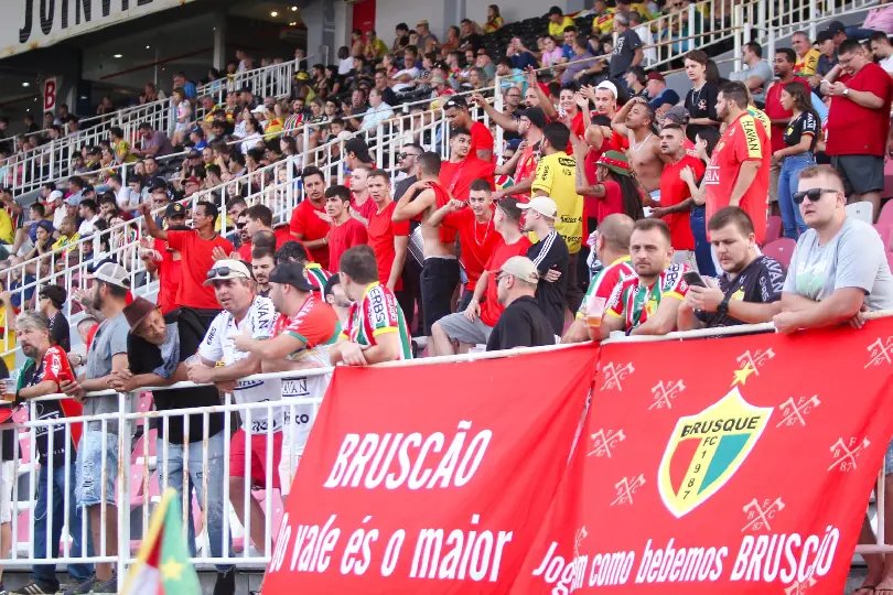 Sócios-torcedores poderão retirar ingressos do Brusque x Santos até sexta