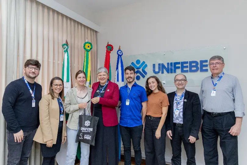 UNIFEBE recebe estudante alemã para pesquisa internacional