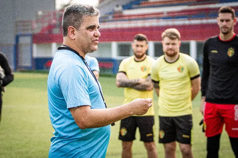 Marcelo Cabo comanda primeiro treino no Quadricolor
