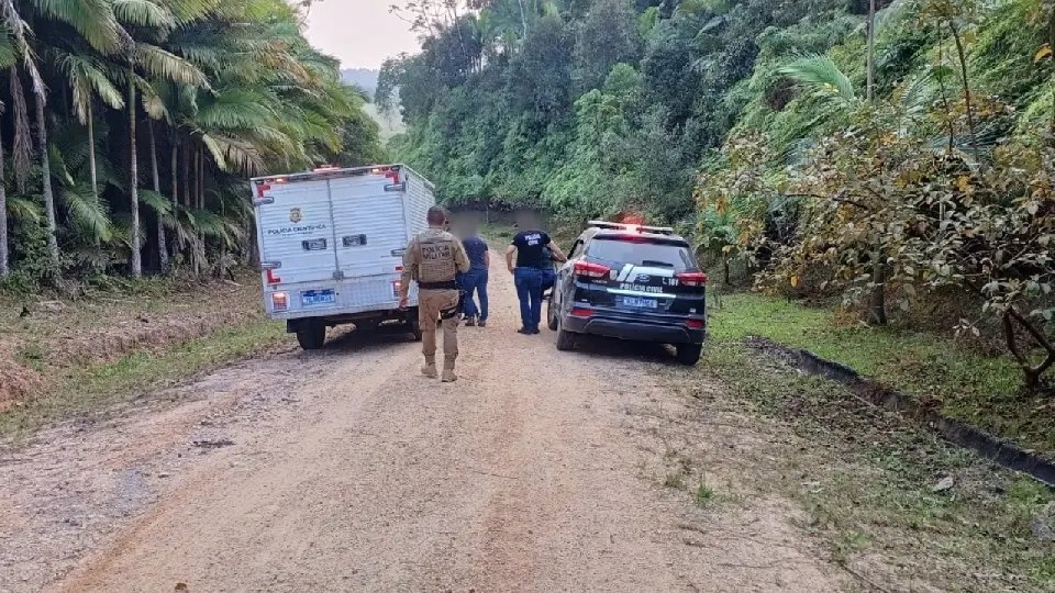 Corpo carbonizado é encontrado na SC-108 em São João Batista