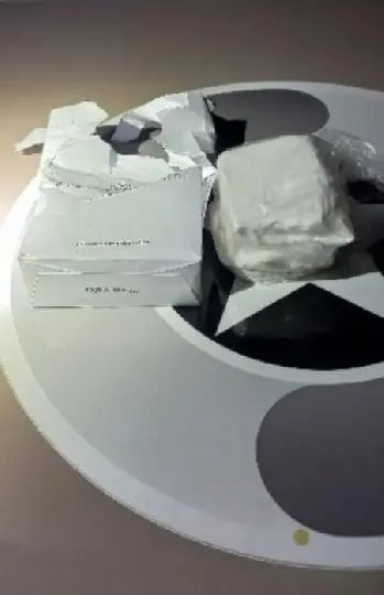 Criança entrega pacote de cocaína a policiais durante abordagem no Limoeiro