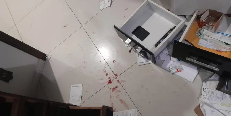 Casal de idosos é agredido e roubado dentro de casa 