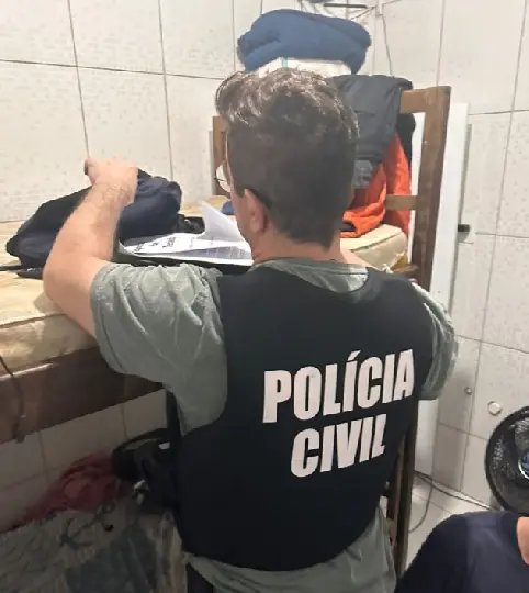Polícia cumpre mandado de prisão por crime de importunação sexual
