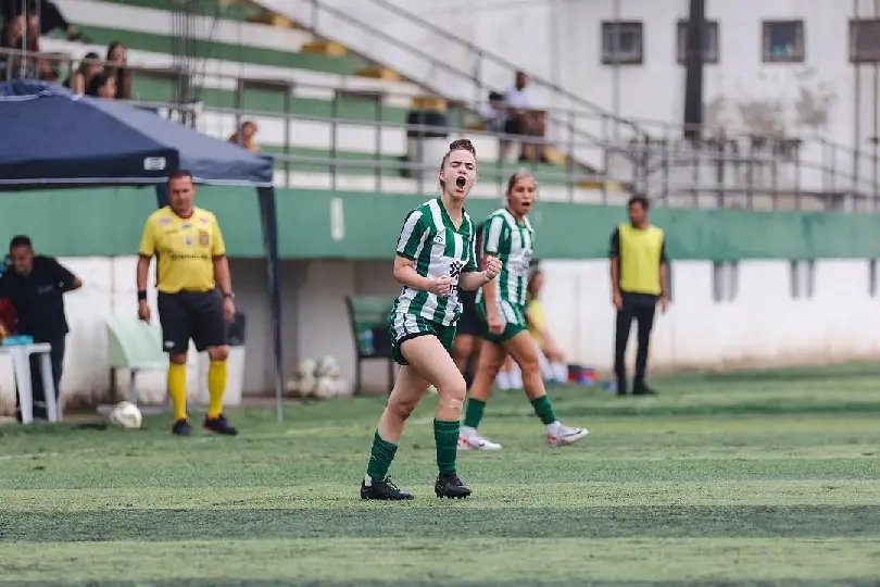 Paysandú enfrenta Divas do Marcílio no domingo, em Brusque