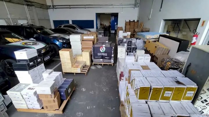 Polícia realiza maior apreensão de vinhos da história de SC
