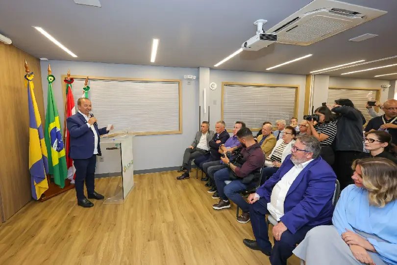 Governador assina ordem de serviço para obras da Antônio Heil até a BR-101