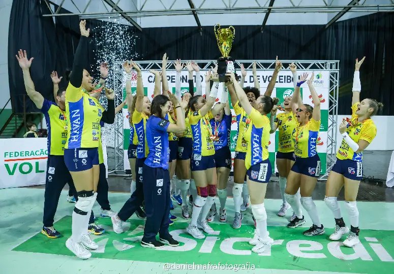 Abel Moda Vôlei conquista bicampeonato catarinense em noite histórica