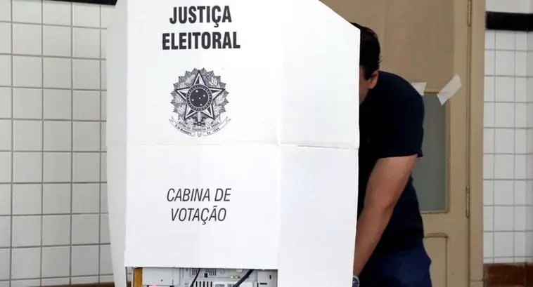 Eleitor pode levar “colinha” para a cabine de votação