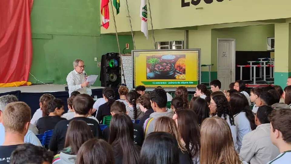 Dia dos Professores: educação municipal é composta por 1055 profissionais