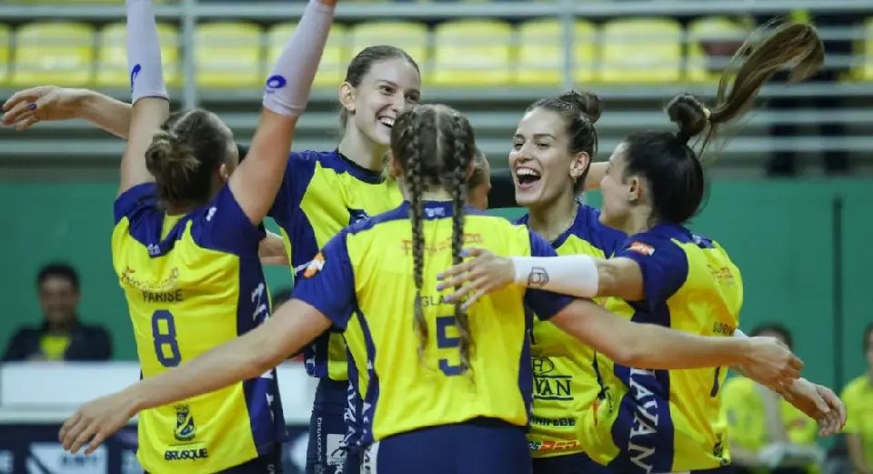 Abel Moda Vôlei enfrenta o Praia Clube nesta terça-feira