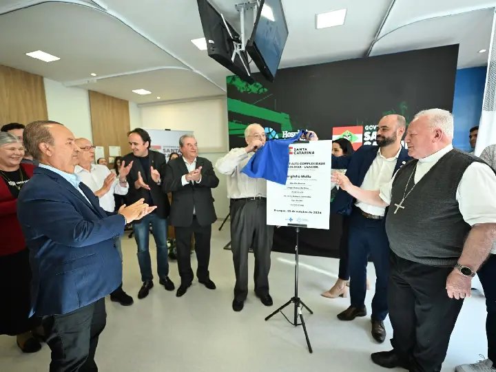 (VIDEO) Hospital Azambuja inaugura unidade de alta complexidade em oncologia