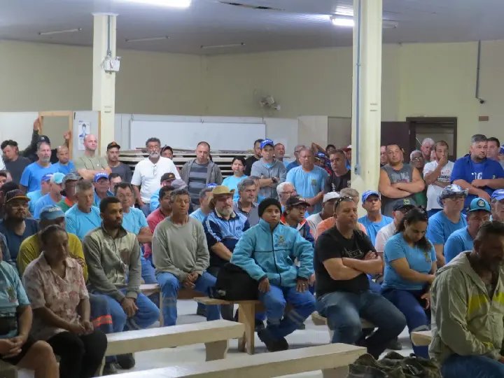 Café da manhã marca homenagem da Secretaria de Obras ao dia do servidor