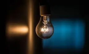 Aneel reduz bandeira tarifária para amarela em novembro