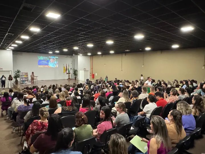 Secretaria de Educação realiza o Seminário de Boas Práticas em Alfabetização