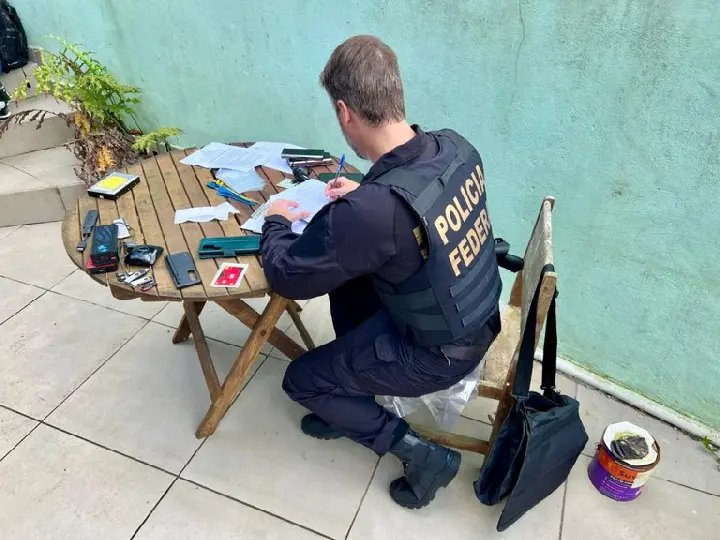 PF combate crimes transnacionais de pirataria digital