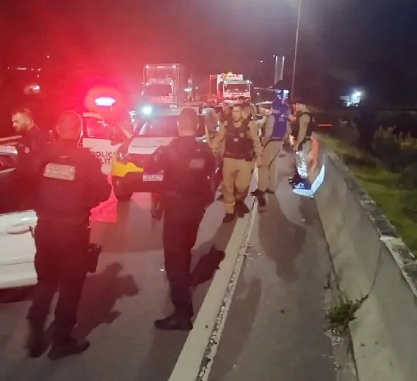 Discussão de casal termina com pai tentando fugir com os filhos; polícia detém homem no Paraná