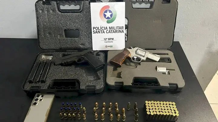 Quatro suspeitos são presos e armas de fogo apreendidas