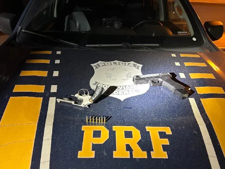 Dupla de assaltantes é presa após fuga na BR-101