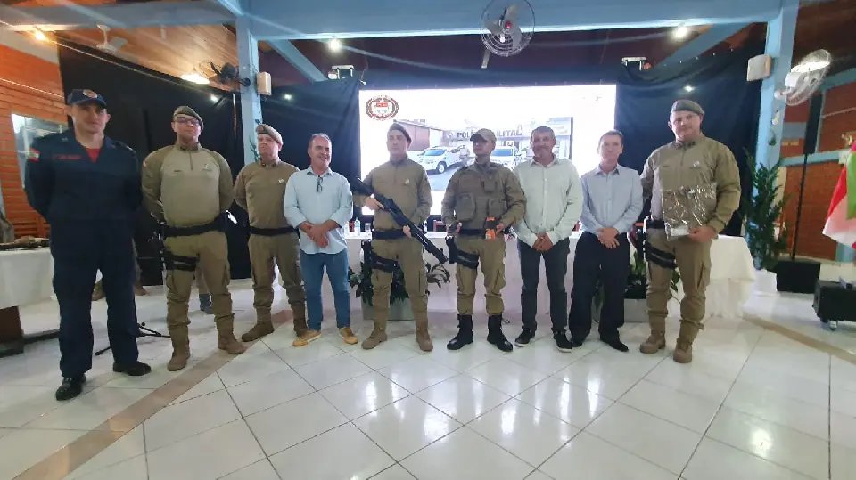 (VÍDEO) Solenidade celebra 30 anos do Grupamento da PM em Guabiruba