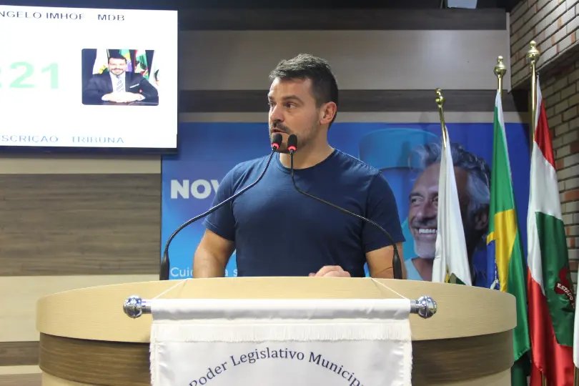 (VÍDEO) Fechamento de aulas noturnas no Araújo Brusque preocupa vereadores