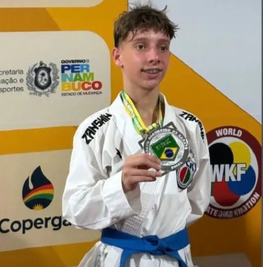 Atleta de Brusque conquista medalha de prata no Brasileiro de Karatê