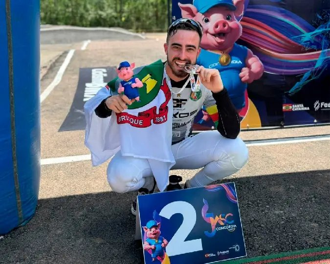 Guilherme Ribeiro Conquista Prata no BMX do Jasc