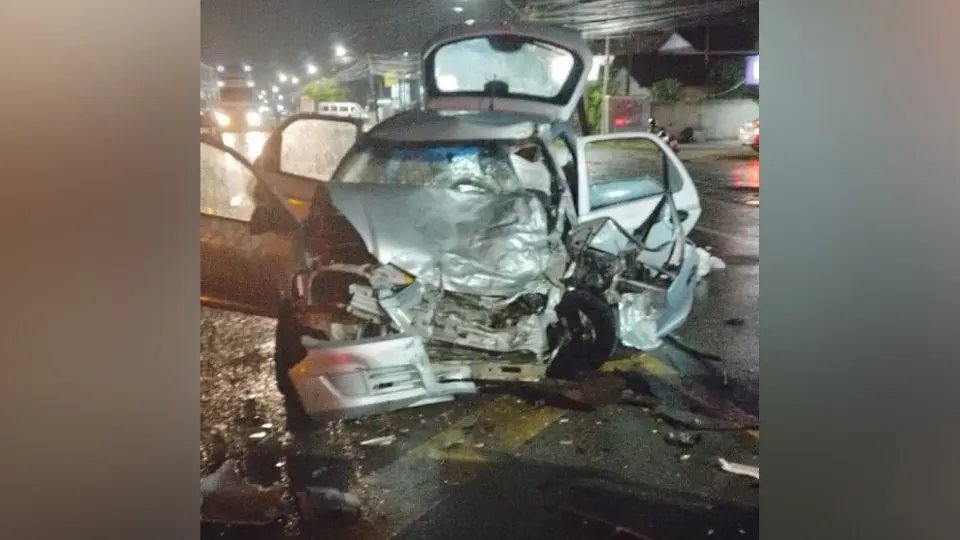 Jovem de 22 anos morre em colisão frontal na BR-280