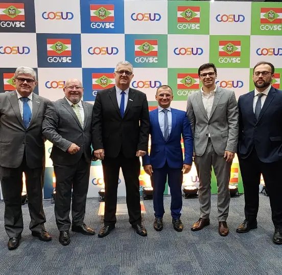 Sindilojas Brusque participa de reunião sobre tributação e reforma tributária