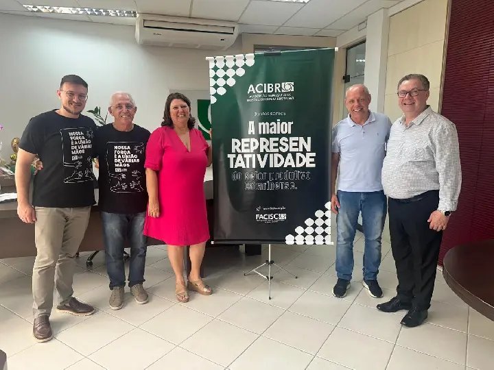 ACIBr recebe visita do presidente da FACISC