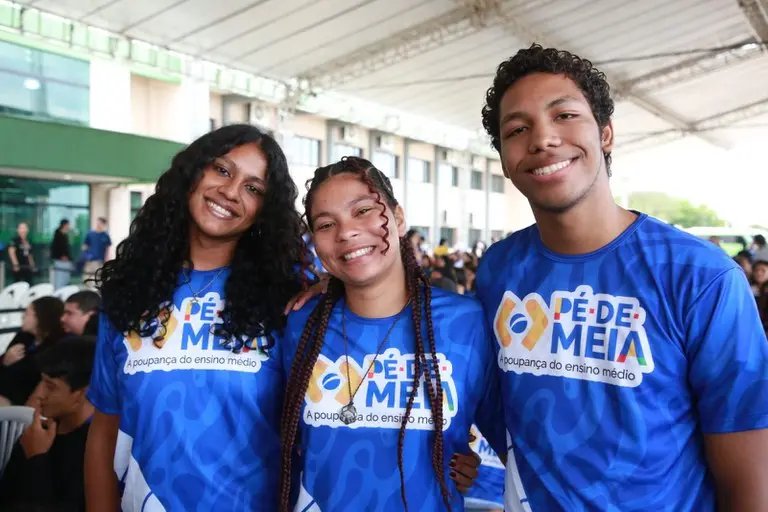 Nova parcela do Pé-de-Meia começará a ser paga nesta segunda
