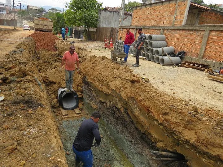 Mais de 500 vias foram atendidas devido a rompimentos de tubulação em 2024