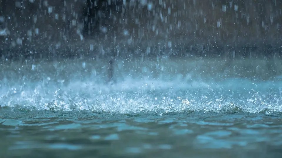 Santa Catarina entra em alerta para fortes chuvas neste domingo