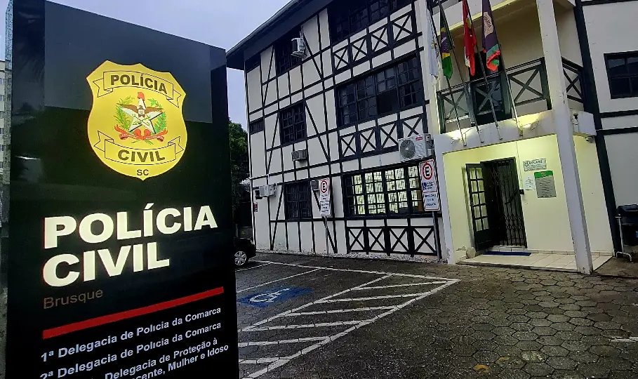 Polícia Civil cumpre mandado de prisão preventiva em Brusque 