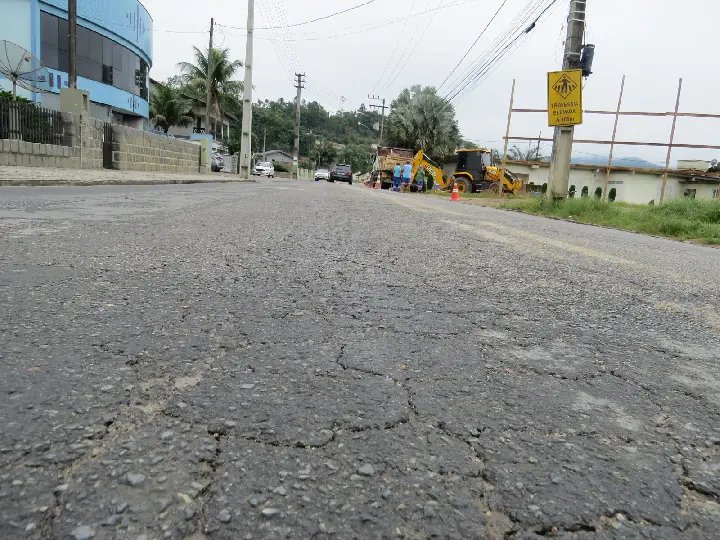 Recapeamento da rua Ludovico Merico é iniciado no Dom Joaquim