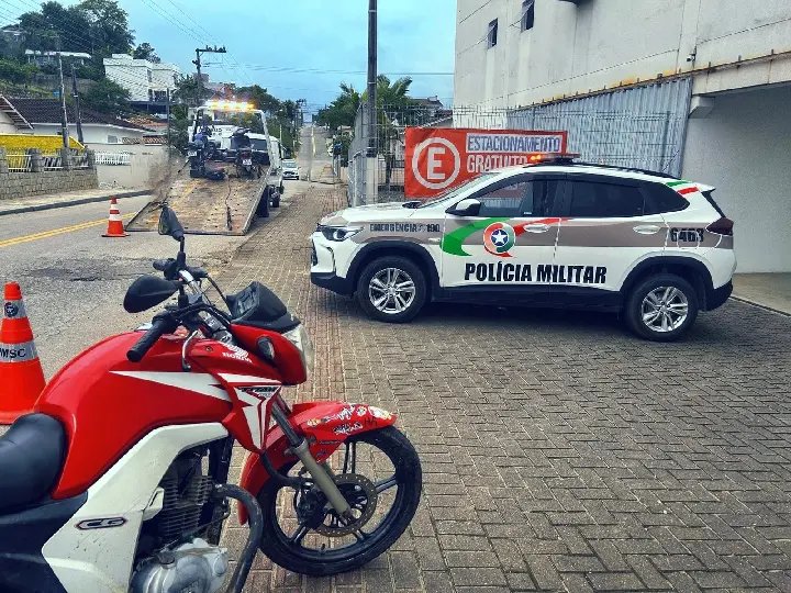 Operação da PM resulta em 30 autuações no Dom Joaquim