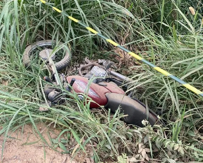 Mulher é encontrada sem vida após queda de moto em Presidente Getúlio