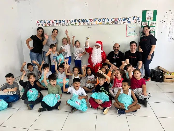 Mega Motos Honda promove ação de Natal em Brusque e São João Batista