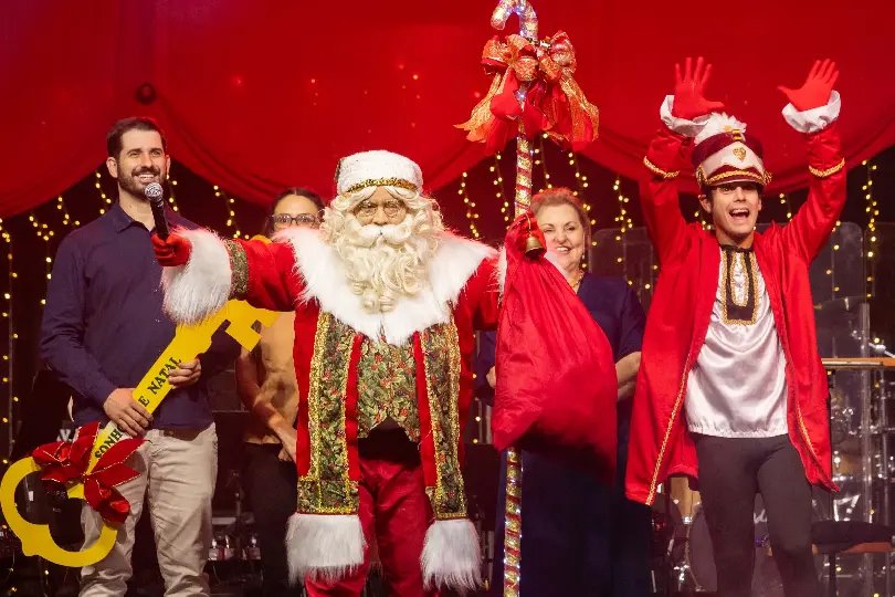 Camerata Florianópolis encanta o público com a magia do Natal no Pavilhão da Fenarreco