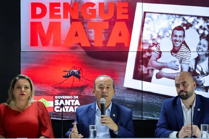 Governador apresenta aparelho que monitora gravidade da dengue